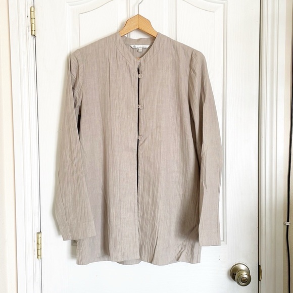 Tilley Linen Blend Brown Tan Long Sleeve Lagenlook Loop Button Front Top size 8 - Picture 2 of 9